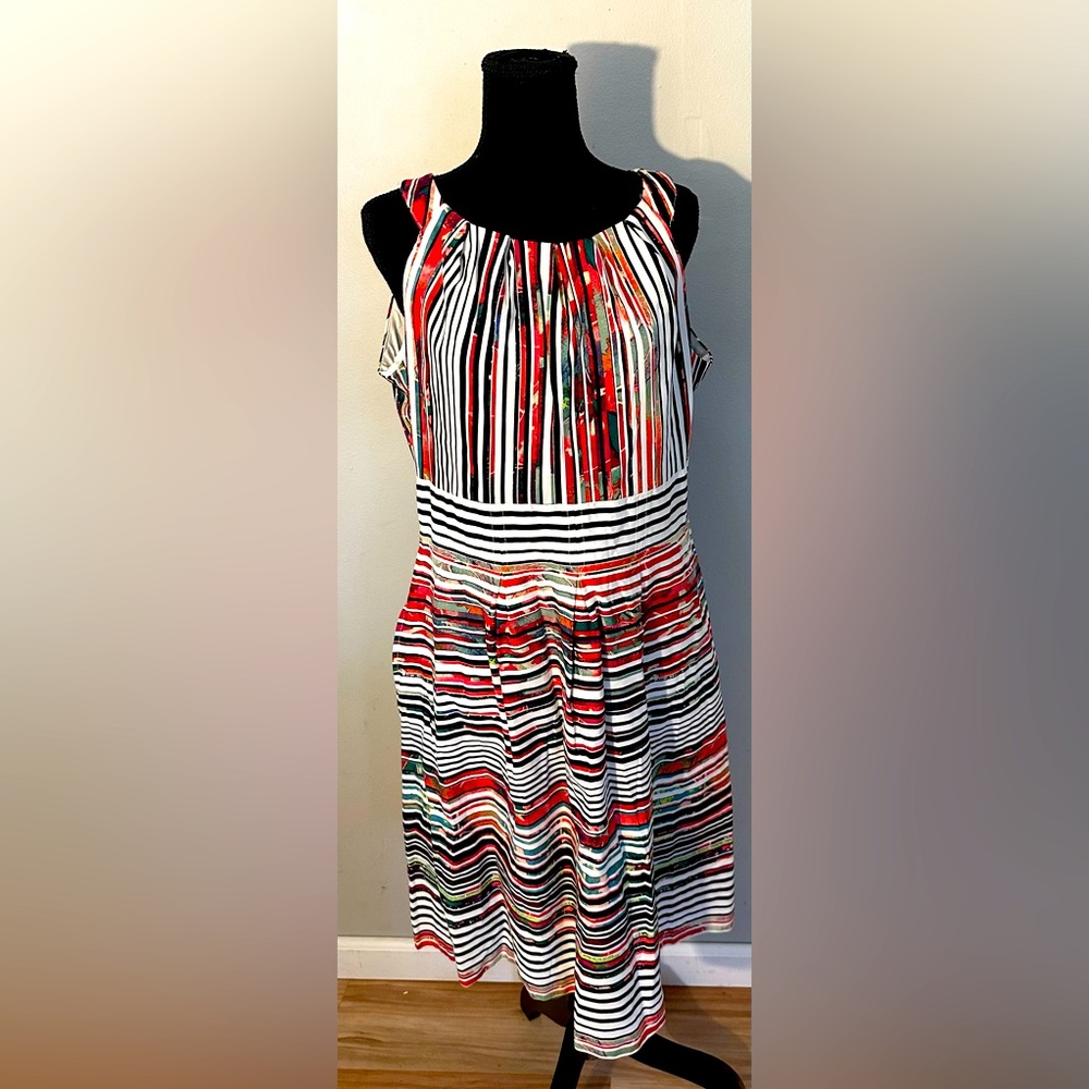 Nine West multi color pleated dress with POCKETS!!!